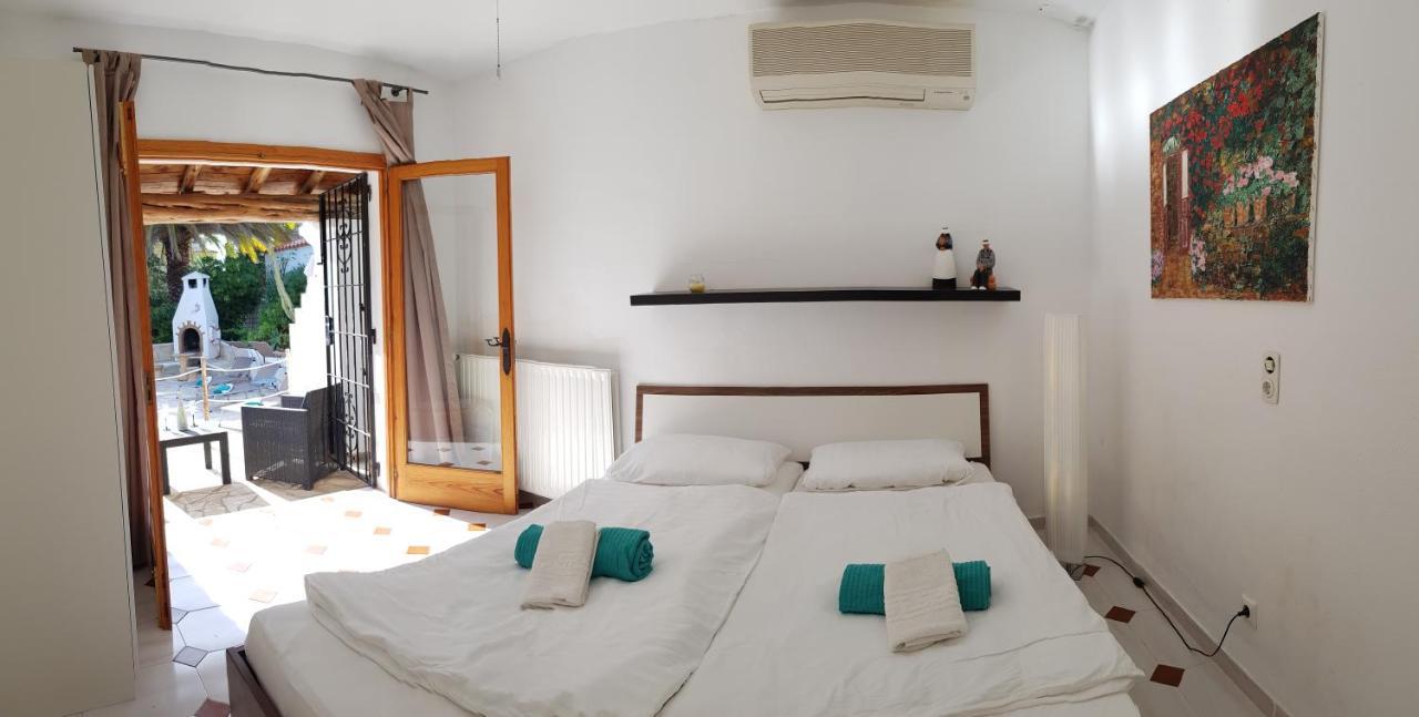 Private Villa Mit Eigenem Pool Unter Palmen Cala Llena Dış mekan fotoğraf